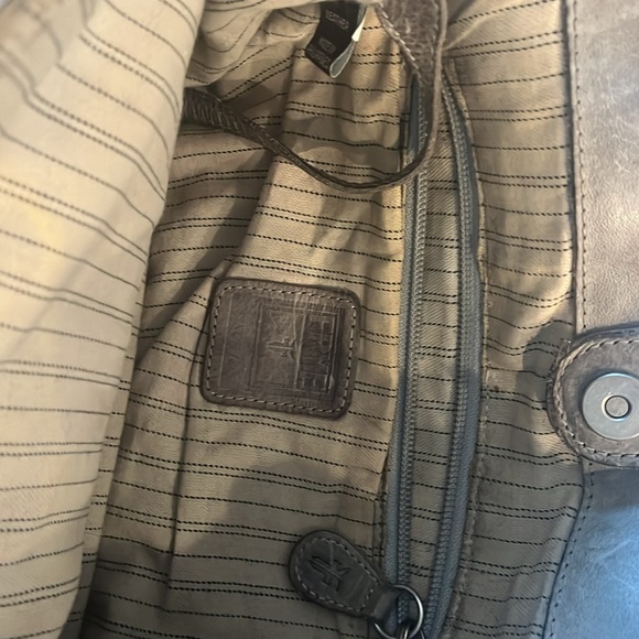 FRYE Melissa Italian Leather Large Shoulder Bag Tote in Ice Grey - Picture 3 of 5